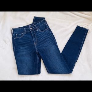 Hollister jeans